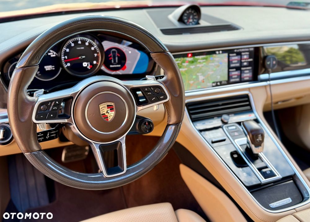 Porsche Panamera 4S GPF - 12