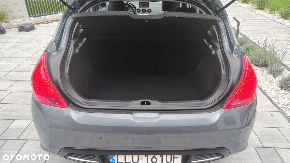 Peugeot 308 1.6 Premium Plus - 37