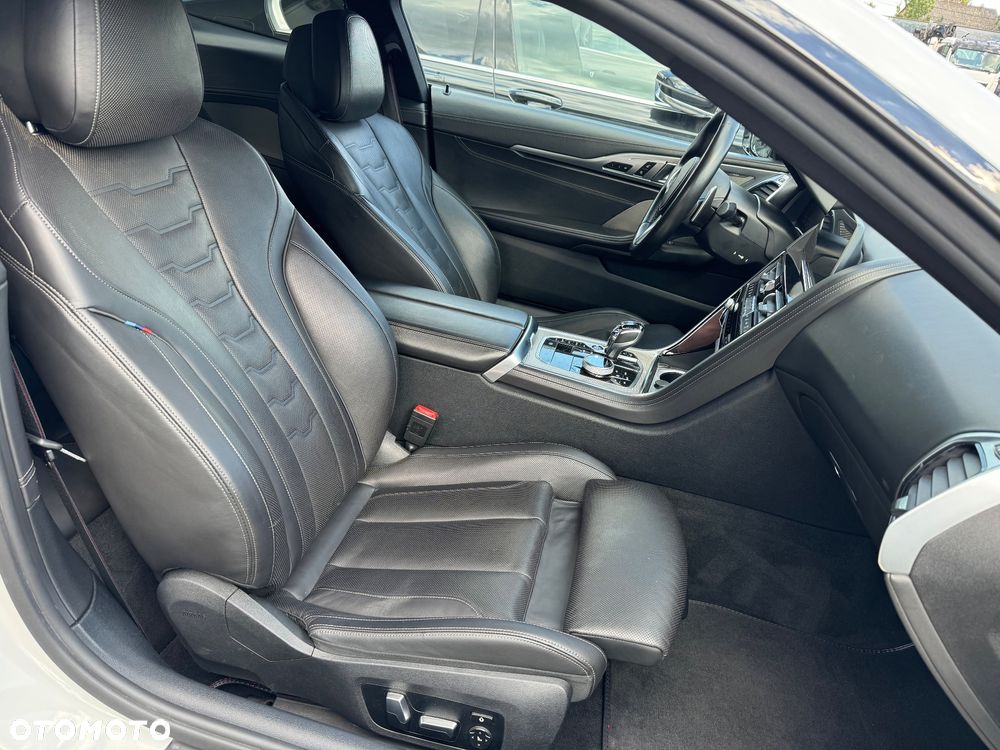 BMW Seria 8 - 9