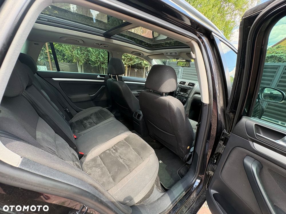 Volkswagen Golf 2.0 TDI DPF Highline - 11