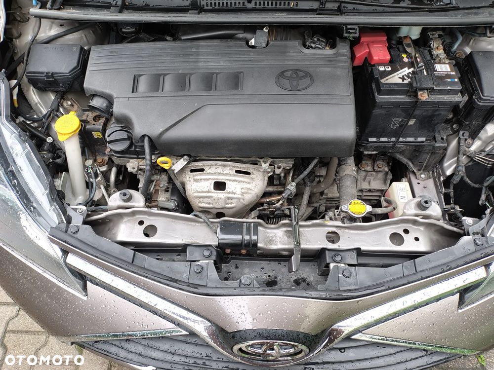 Toyota Yaris 1.33 Premium - 10