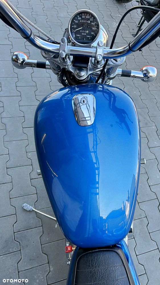 Suzuki Intruder - 11