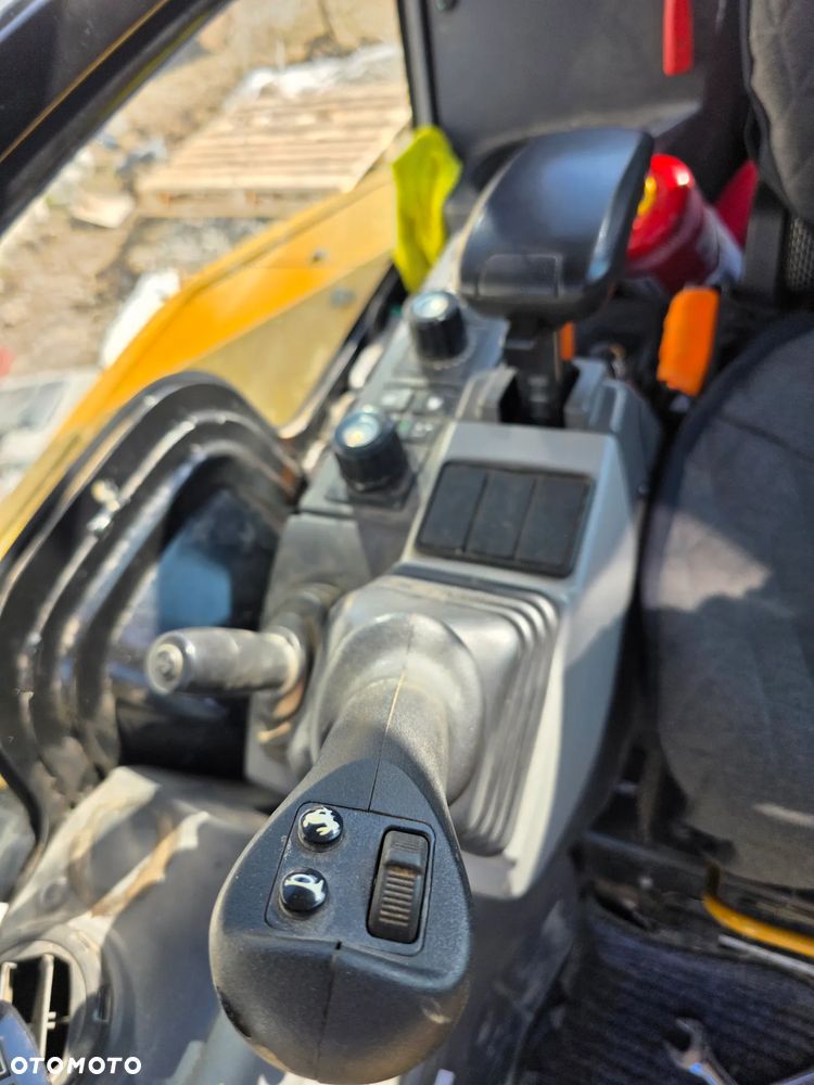 Caterpillar 302.7 CR - 9