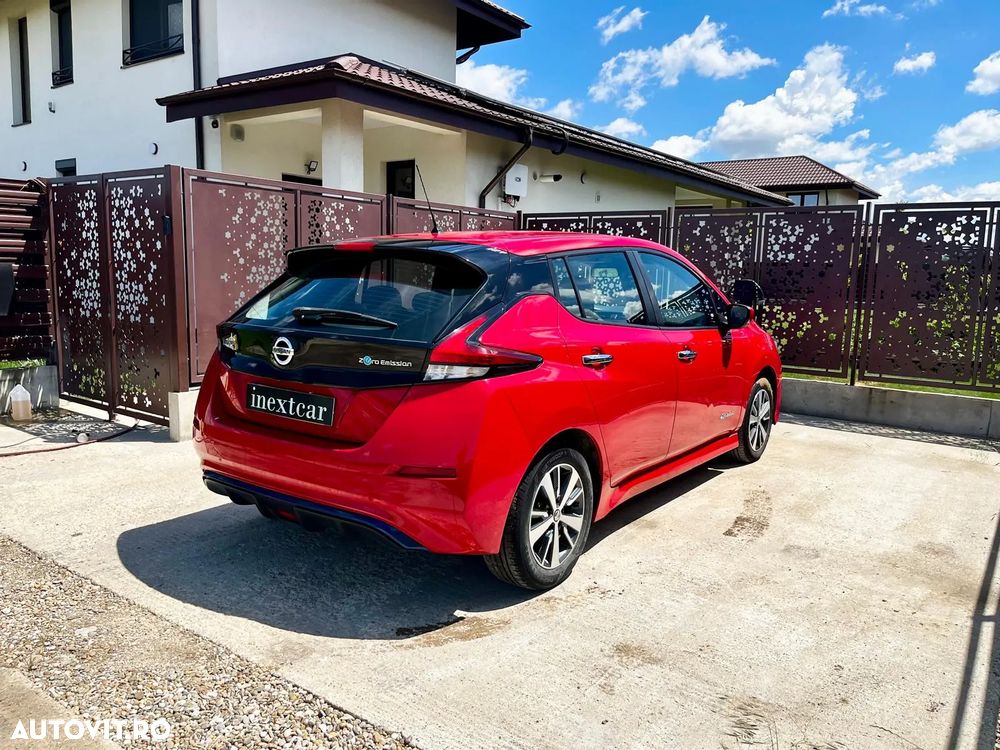 Nissan LEAF 40 kWh N-Connecta - 11