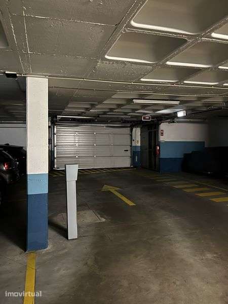 Lugares de Garagem Alto dos Moinhos - Grande imagem: 4/4