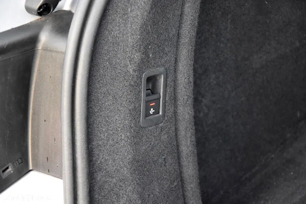 Audi A4 Avant 2.0 TDI S tronic - 26