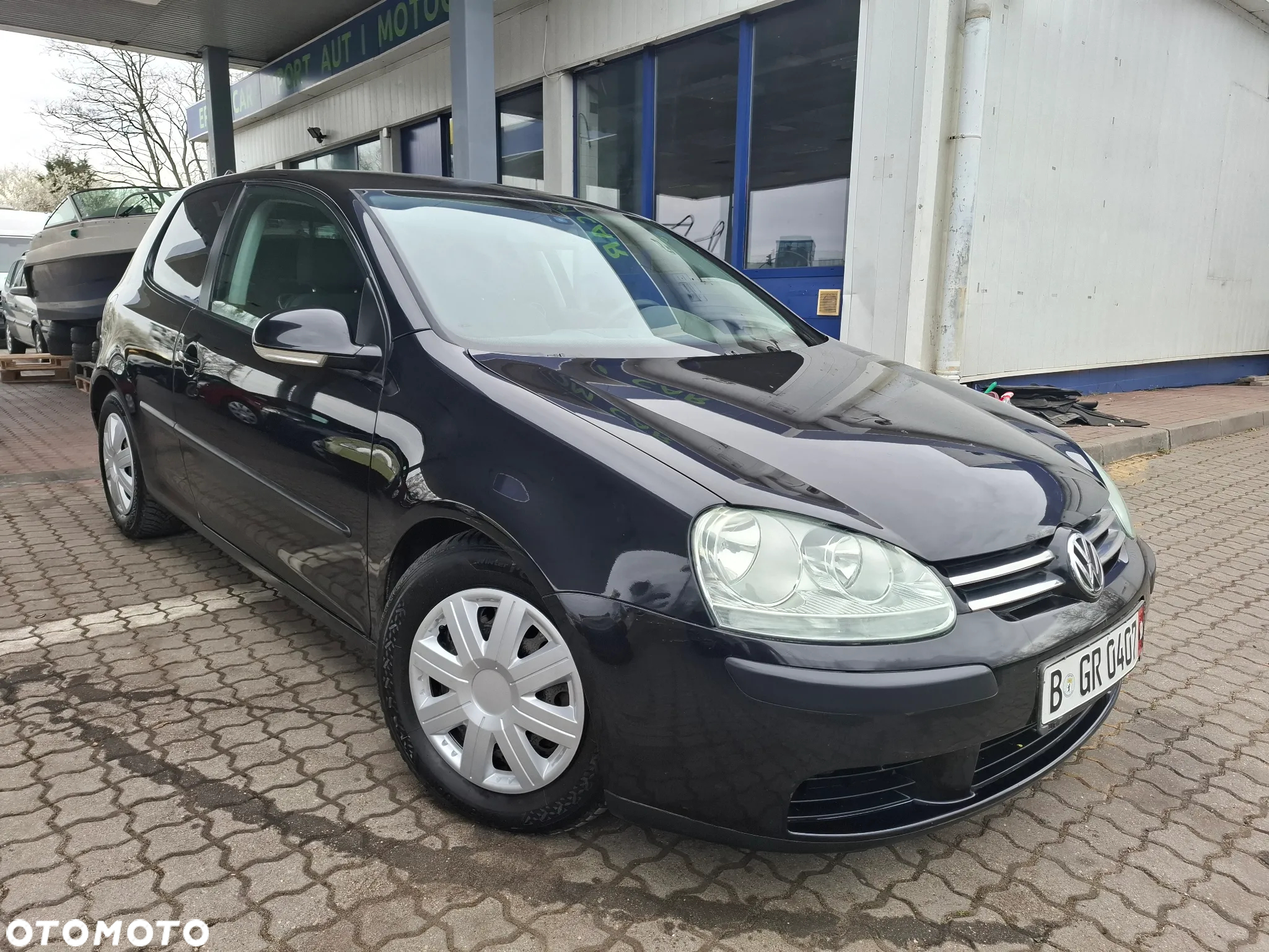 Volkswagen Golf 2.0 TDI DPF BlueMotion Technology DSG Comfortline - 3