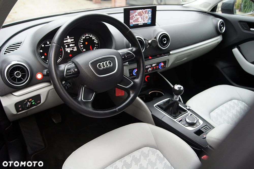 Audi A3 Sportback 1.4 TFSI Ambition - 28