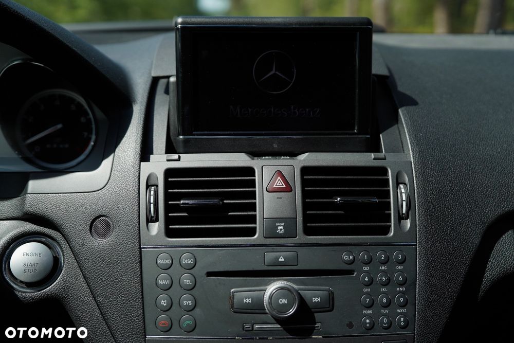 Mercedes-Benz Klasa C 63 AMG 7G-TRONIC SPORT EDITION - 15