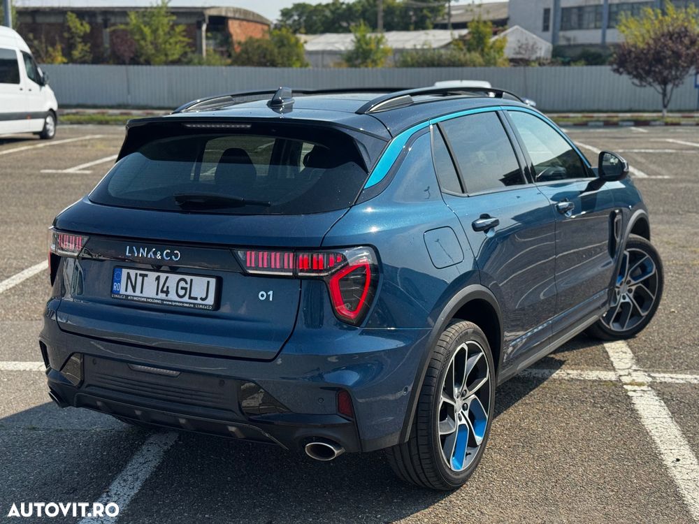 Lynk&Co 01 - 12