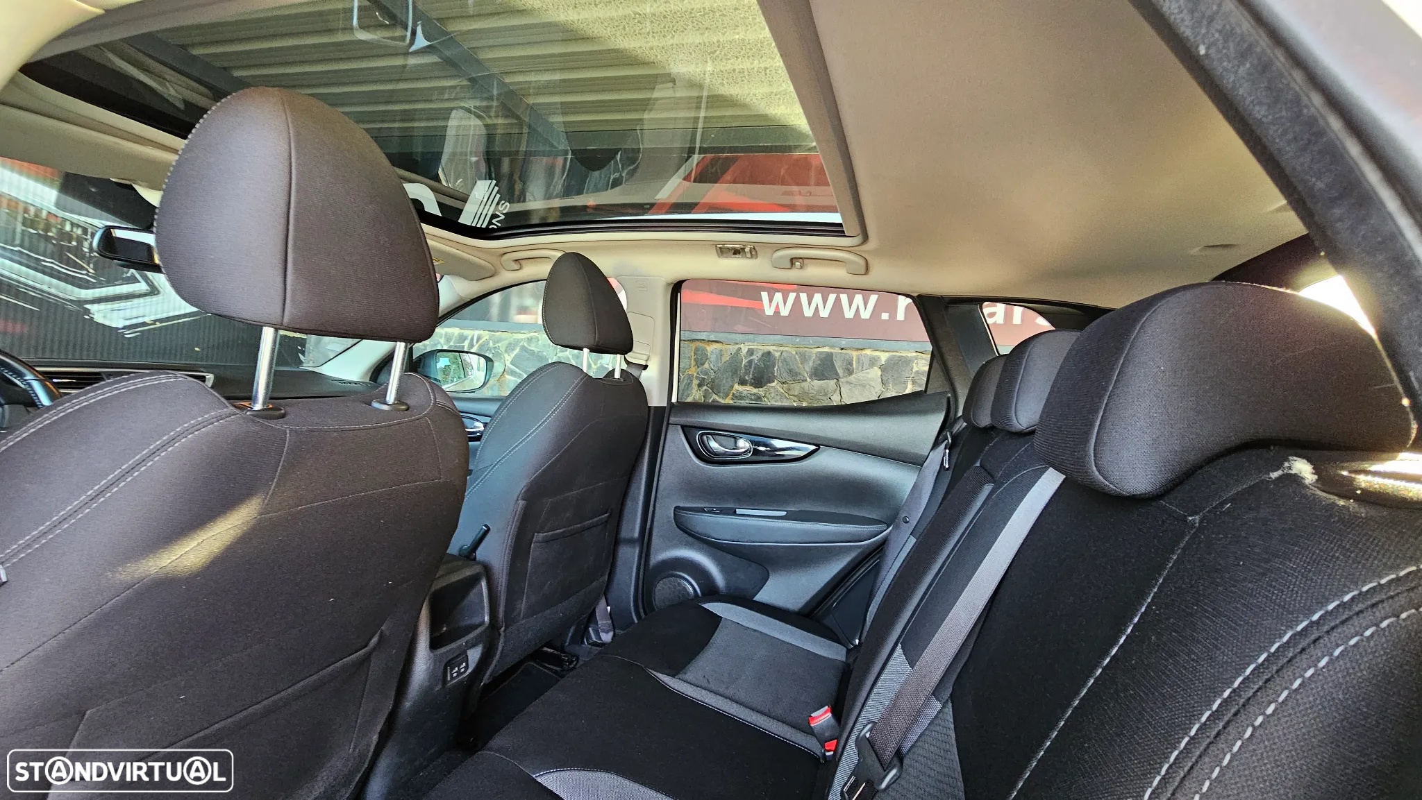 Nissan Qashqai 1.5 dCi N-Connecta J18+Led - 16