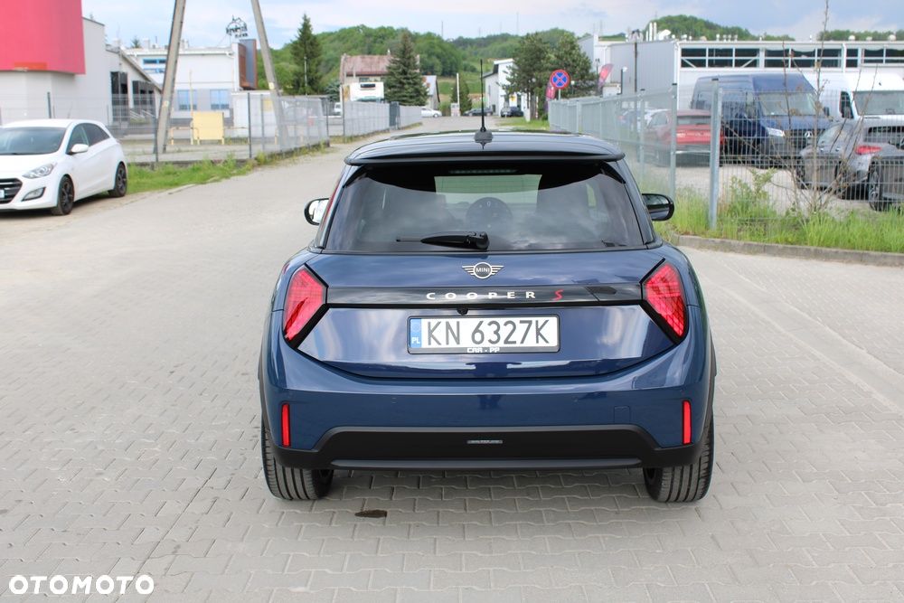MINI Cooper S Favoured Trim - 9