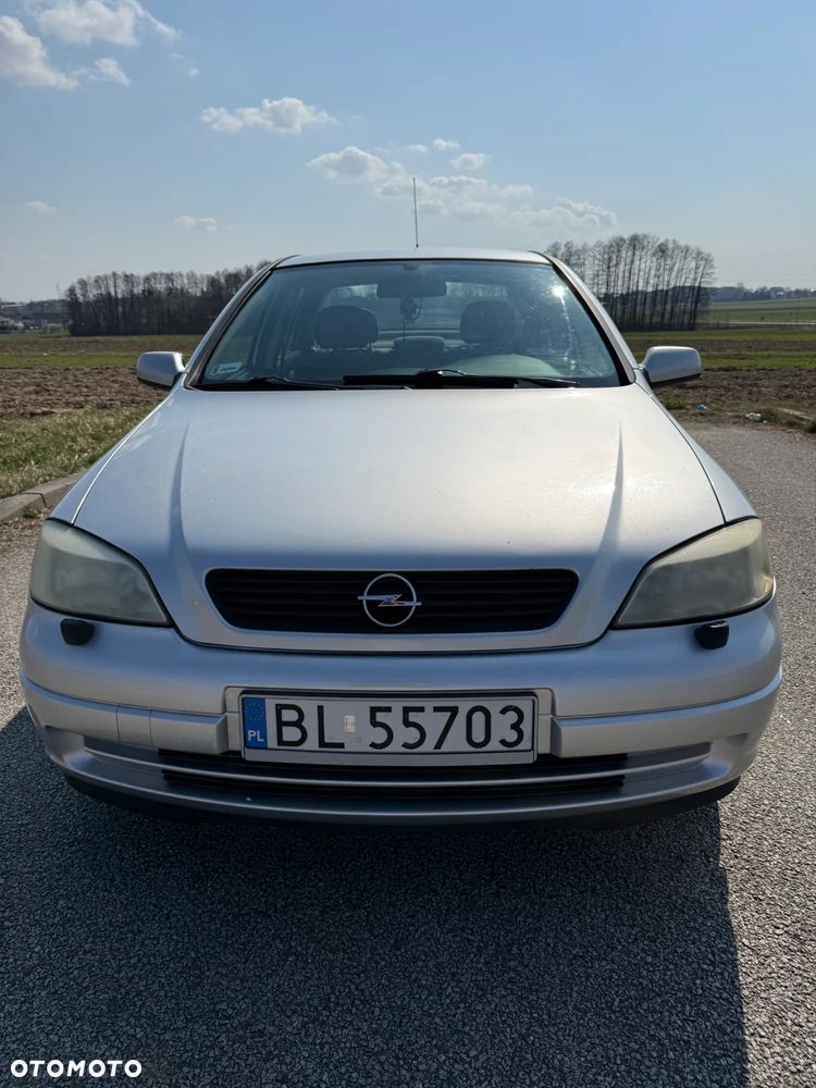 Opel Astra 1.6 16V 100 - 2