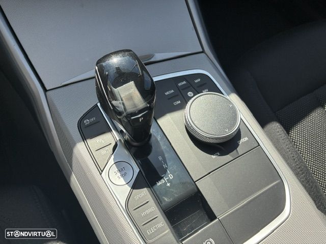 BMW 330 e Auto - 27