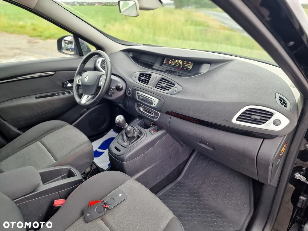 Renault Scenic dCi 110 Xmod Paris - 27