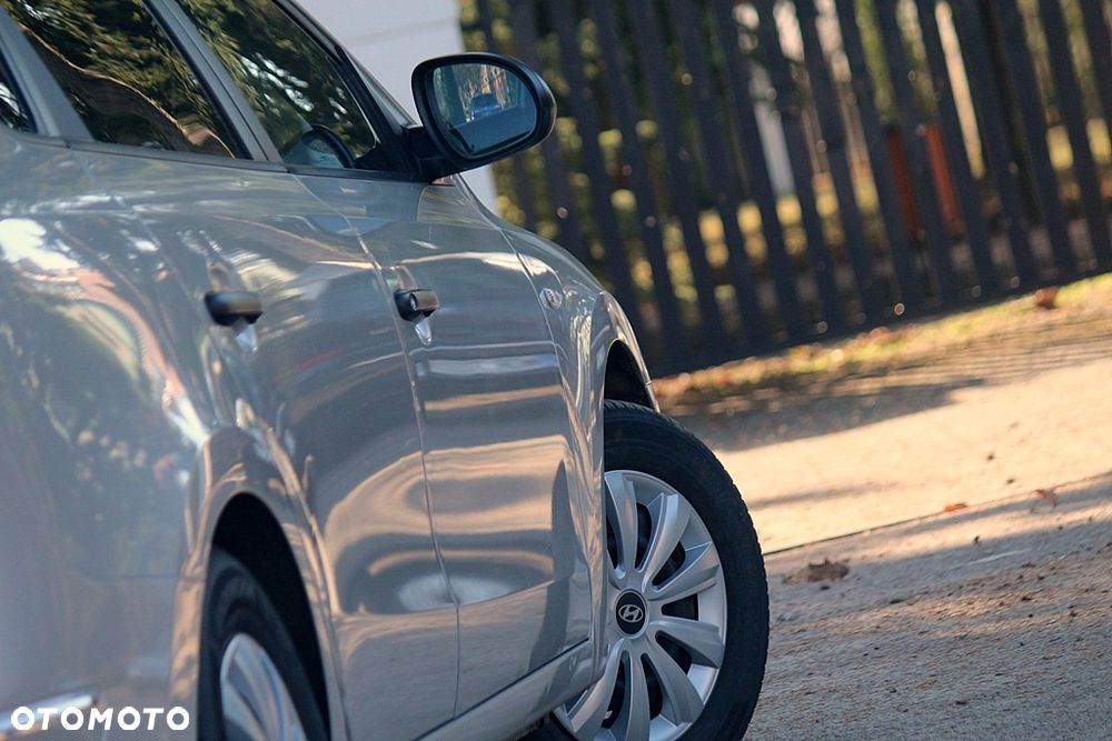 Hyundai i30 1.6 Comfort - 25