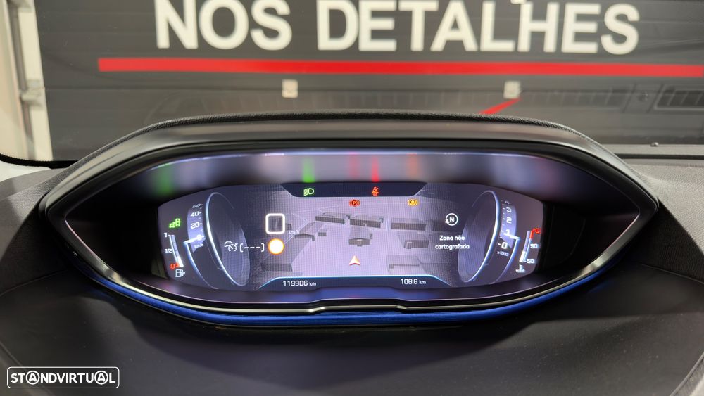 Peugeot 5008 1.2 PureTech Allure Grip Control - 30
