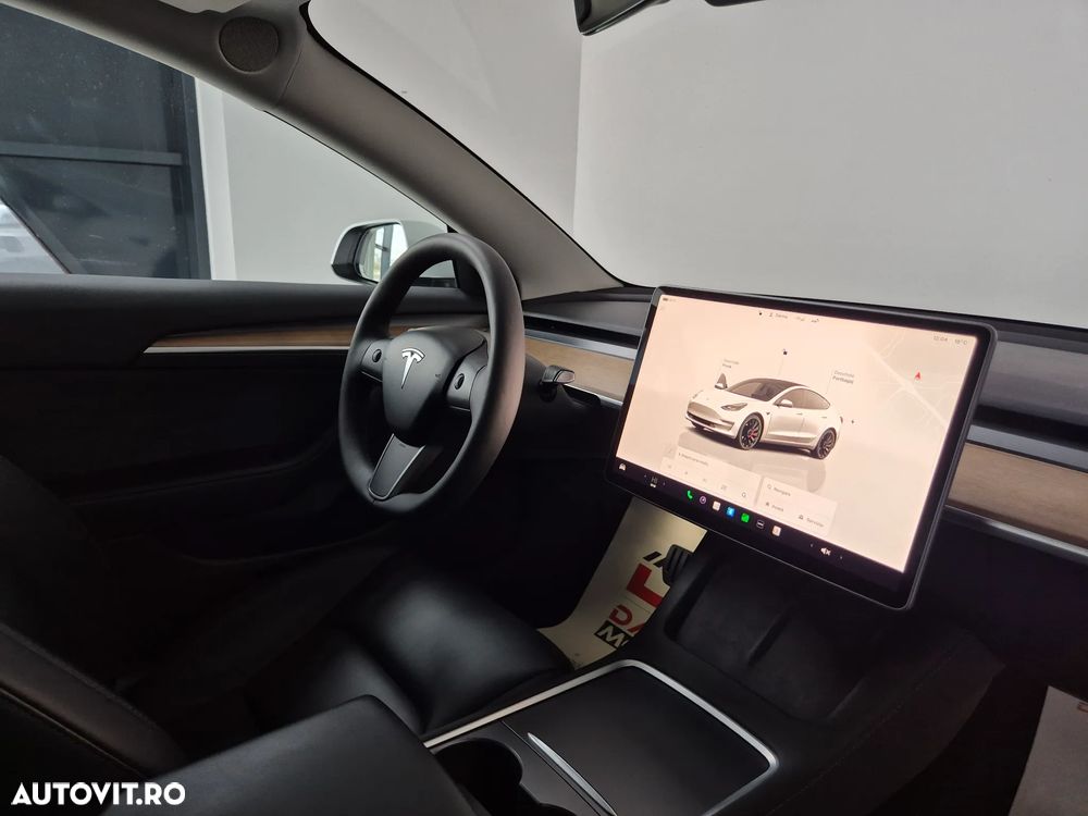 Tesla Model 3 Performance - 7