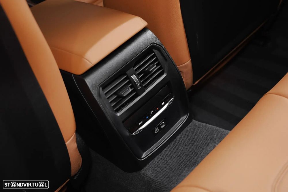 BMW 330 e xDrive Aut. M Sport - 39