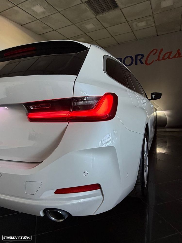 BMW 318 d Aut. Sport Line - 34