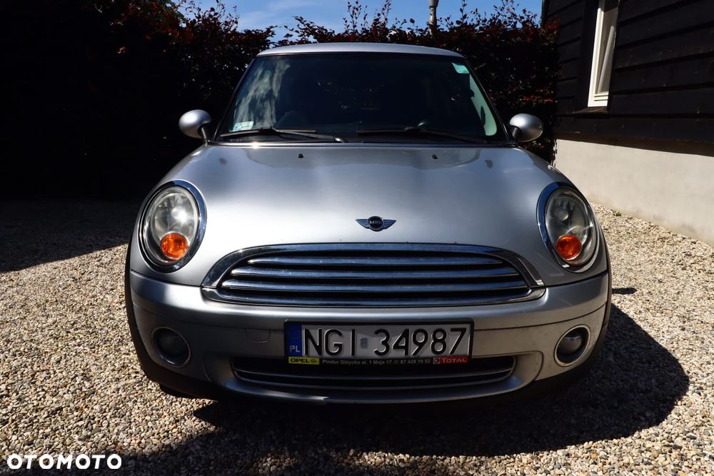 MINI Cooper Standard - 10