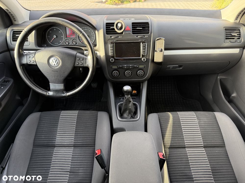 Volkswagen Golf 2.0 TDI United - 26