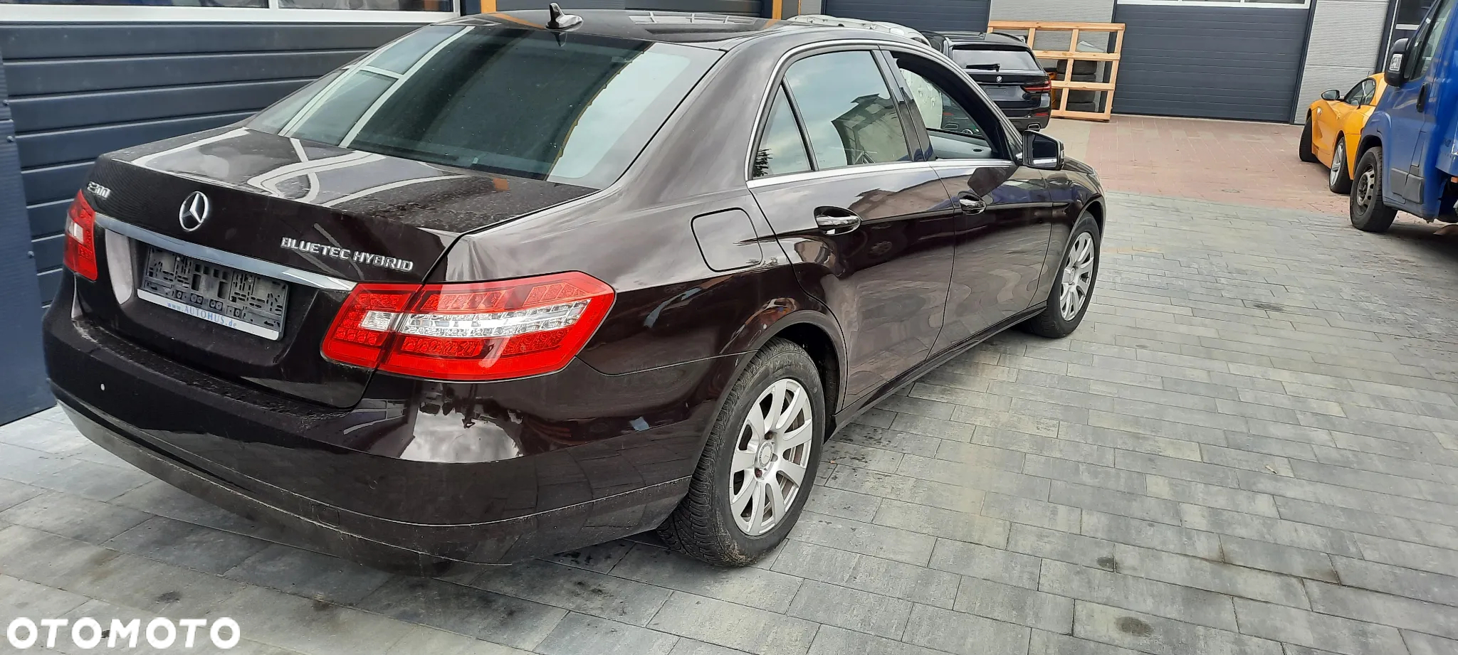 Mercedes-Benz Klasa E 250 CDI DPF BlueEFFICIENCY 7G-TRONIC - 3