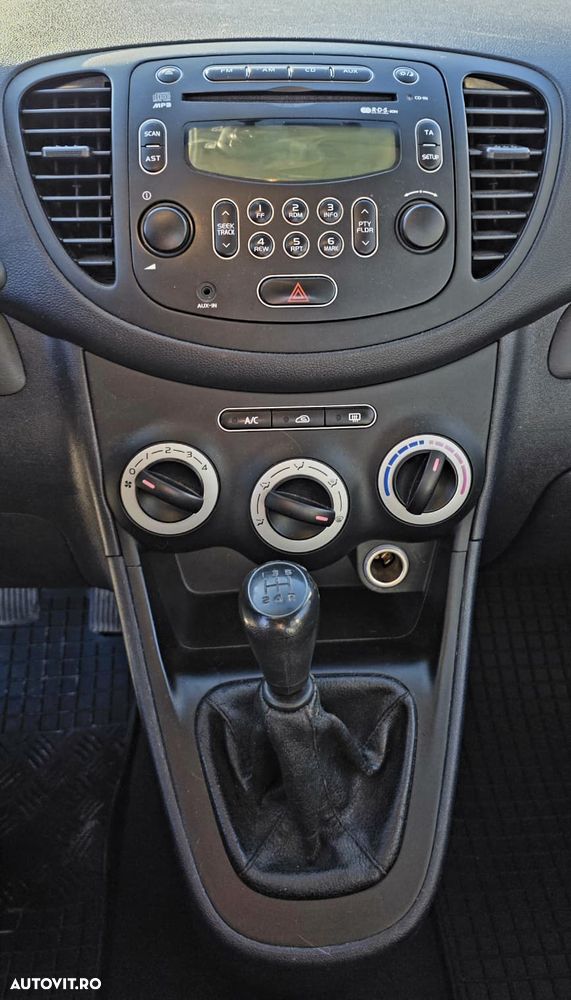 Hyundai i10 1.1 SOHC 5DR GL CLASSIC - 12