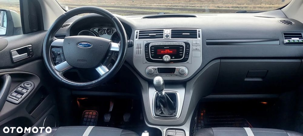 Ford Kuga 2.0 TDCi 4x4 Trend - 31