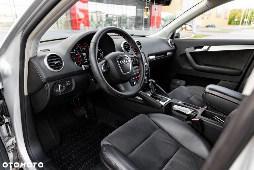Audi A3 Sportback 2.0 TFSI Quattro Ambition S tronic - 19
