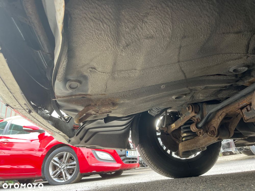 Hyundai i30 1.6 Trend - 8
