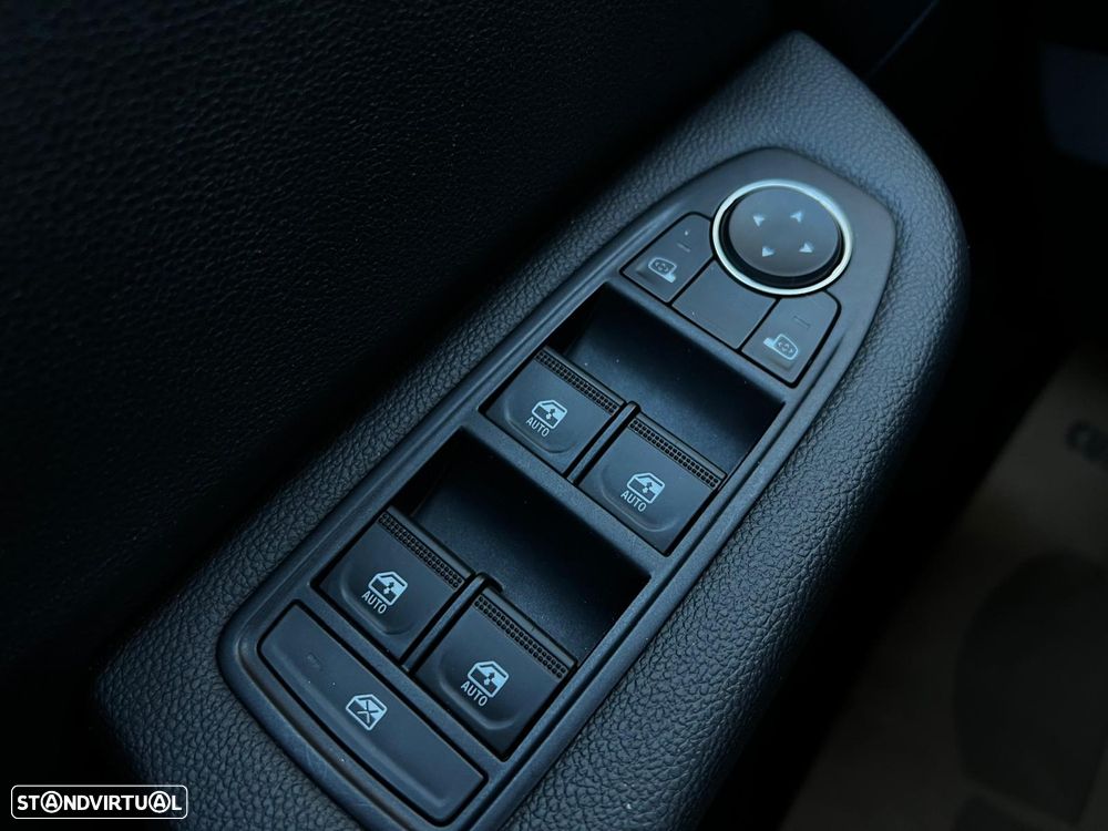 Renault Clio 1.0 TCe Exclusive - 36