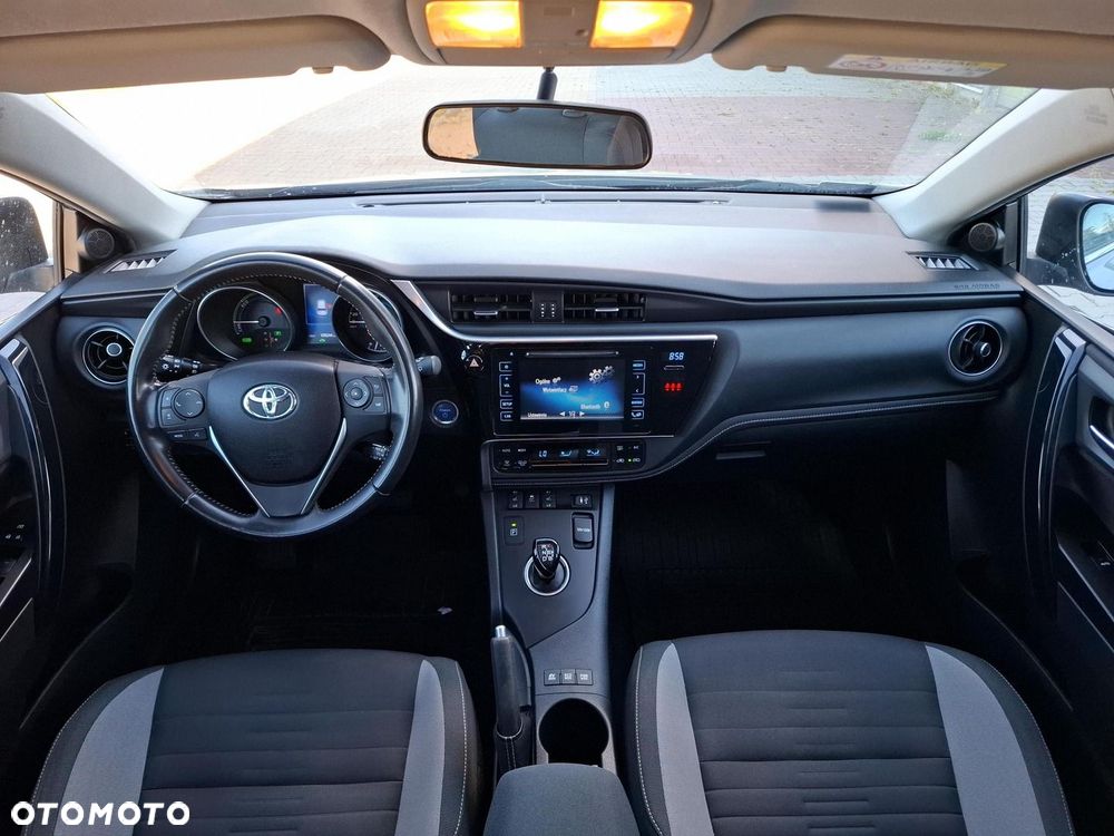 Toyota Auris - 9
