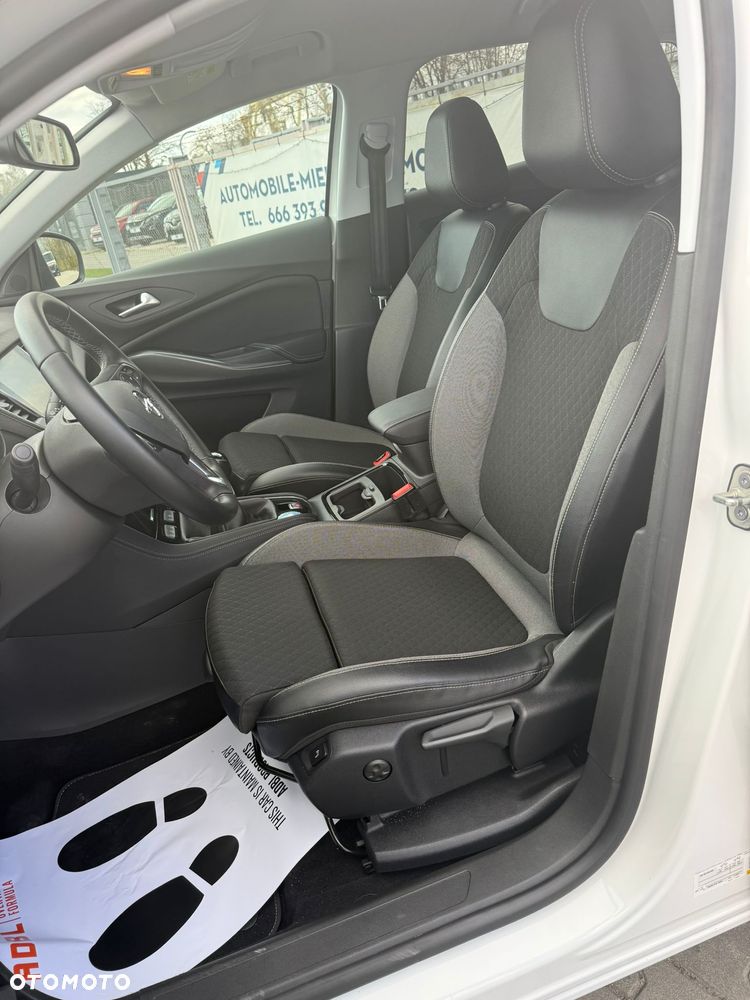 Opel Grandland X 1.2 Start/Stop Dynamic - 11