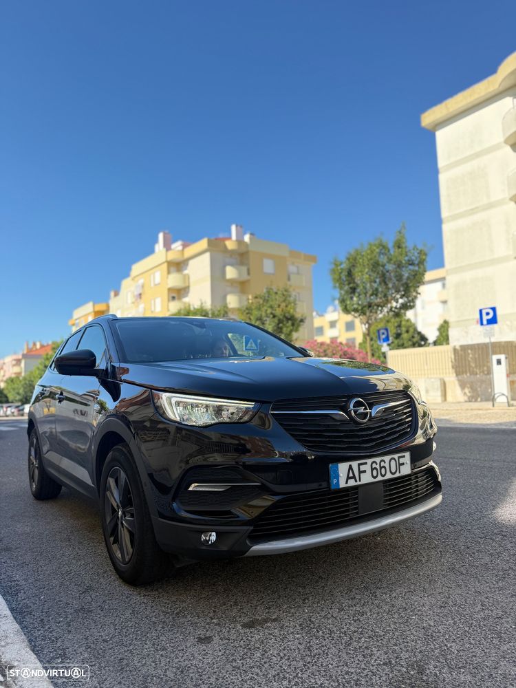 Opel Grandland 1.2 T GS Line - 1