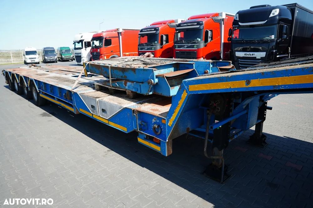 Trax / REMORCĂ JOS / REMORCĂ AUTO 15,3 M / 4 AXE (2 DE DIRECȚIE) / - 11