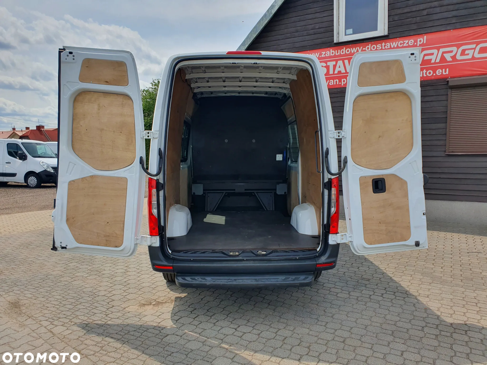 Mercedes-Benz SPRINTER - 8