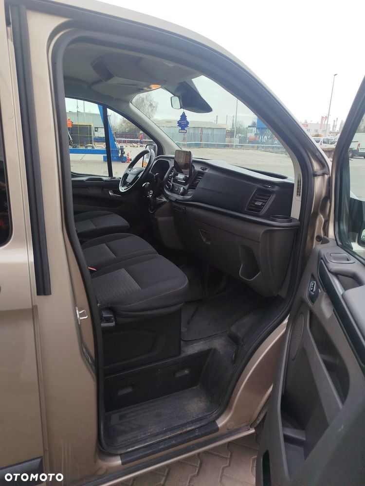 Ford Transit Custom 9 osobowy - 13