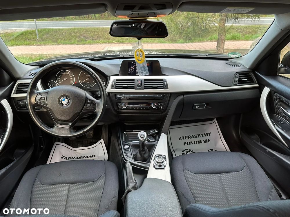 BMW Seria 3 320d xDrive DPF Edition Exclusive - 12