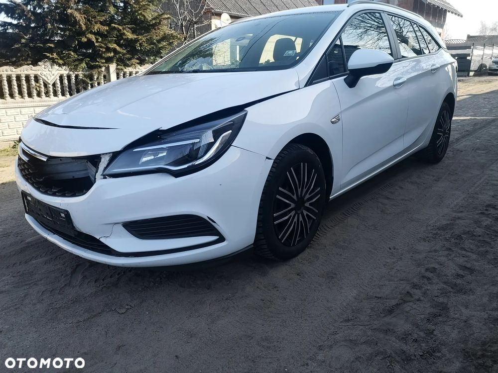 Opel Astra 1.6 D (CDTI) Innovation - 1