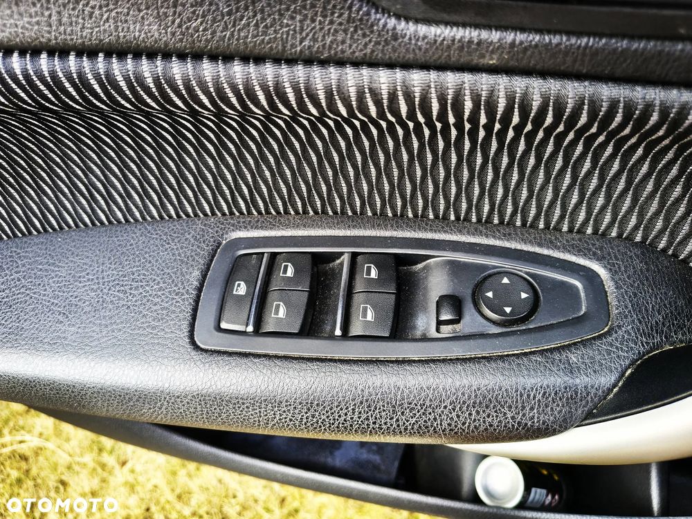 BMW Seria 1 118i - 14