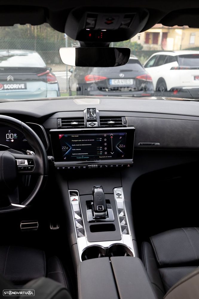 DS DS7 Crossback E-Tense Performance Line EAT8 - 32