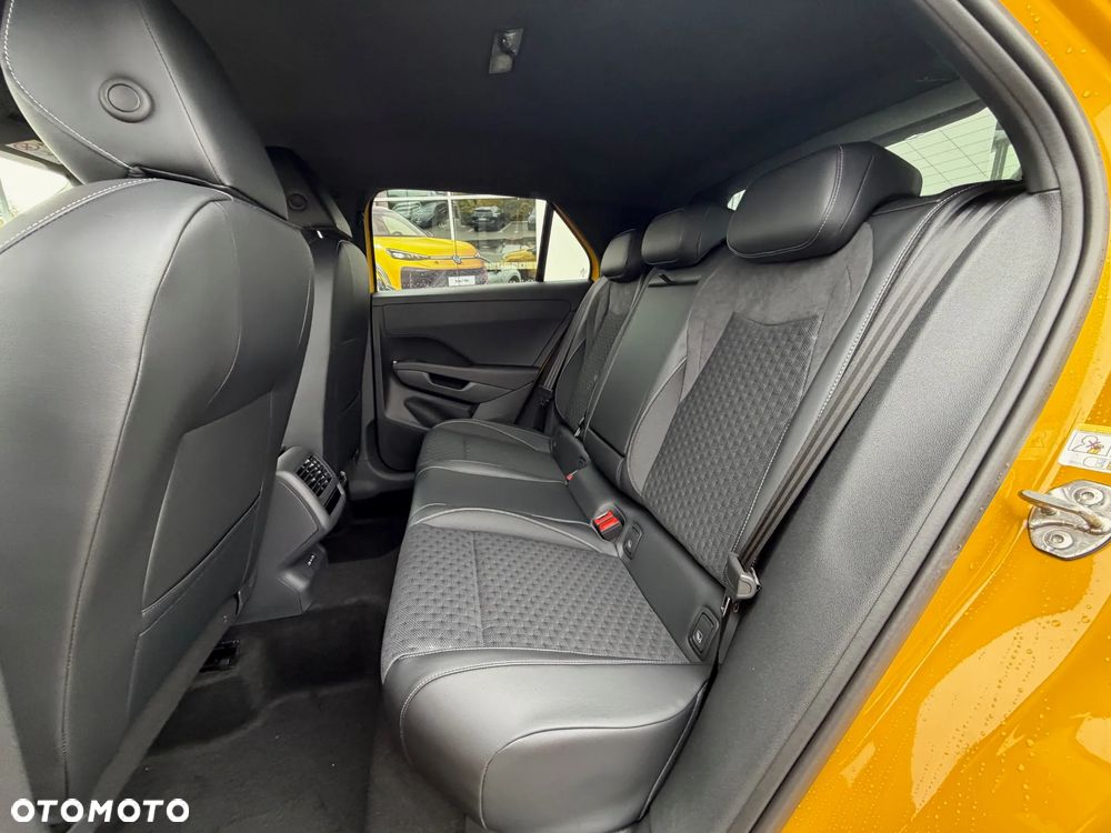 Volkswagen T-Roc 1.5 eTSI R-Line DSG - 12