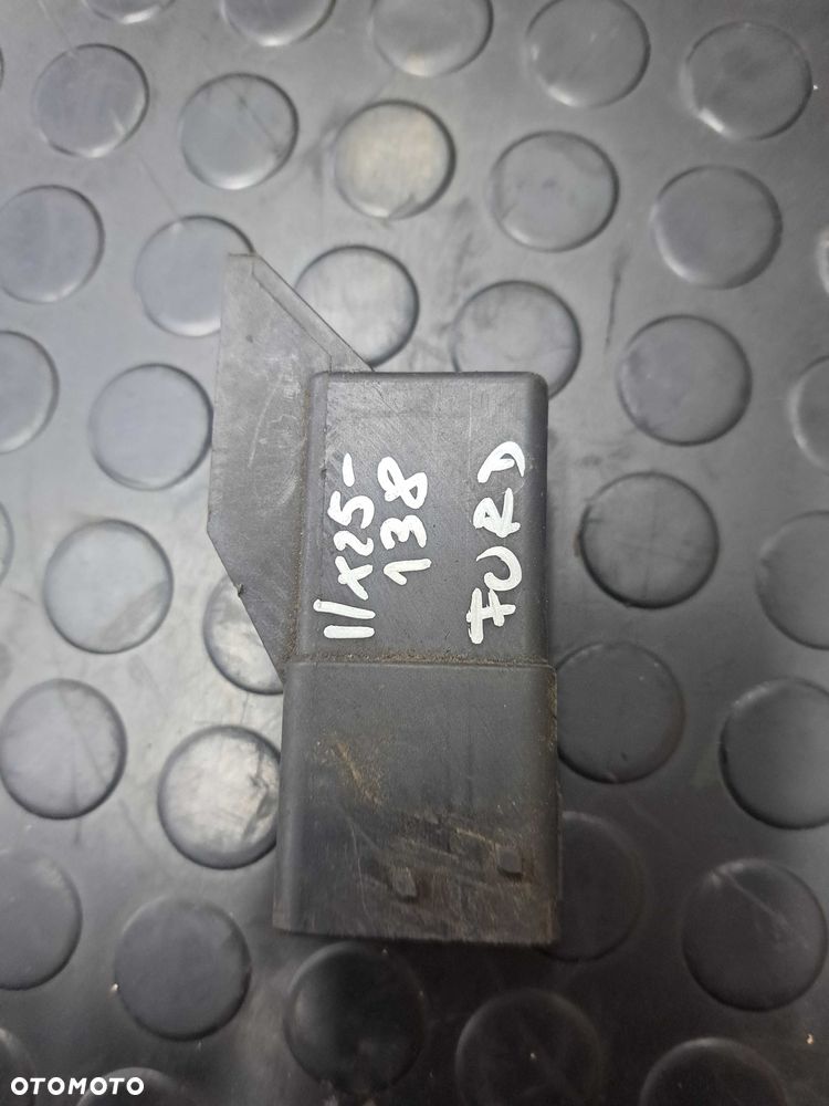 Przekaźnik świec żarowych Ford Mondeo Mk4 3M5T-12A343-AA - 2