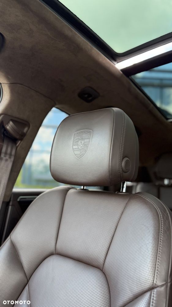 Porsche Macan S - 26