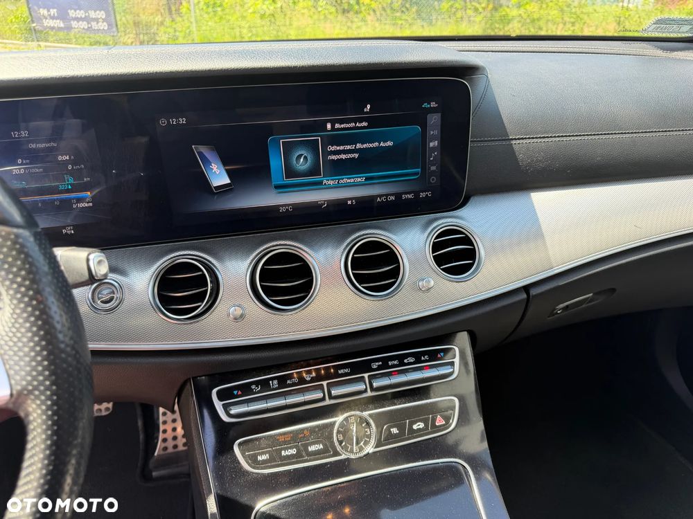 Mercedes-Benz Klasa E 220 d 4-Matic 9G-TRONIC - 14