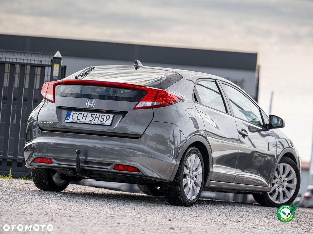 Honda Civic 1.8i-VTEC i-SHIFT Comfort - 2