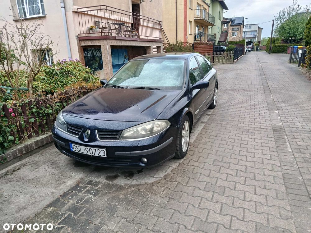 Renault Laguna - 1