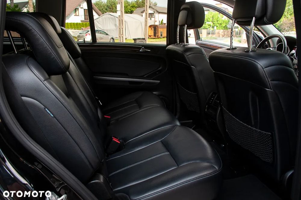 Mercedes-Benz GL 450 4Matic 7G-TRONIC Grand Edition - 25