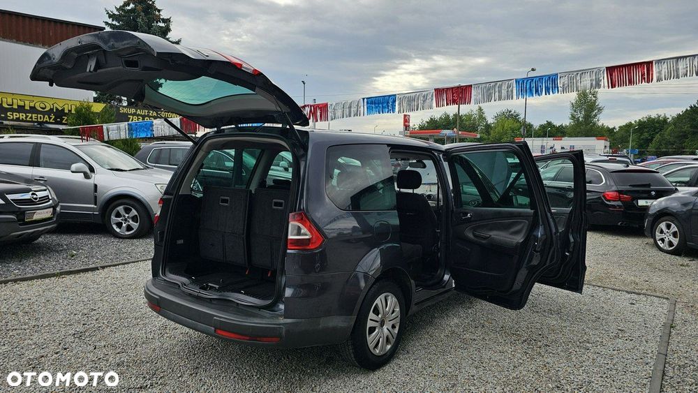 Ford Galaxy - 15